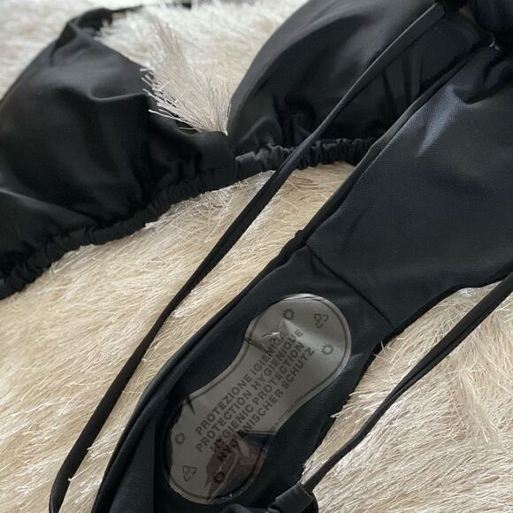 Black Triangle Bikini, SZ XL - Picture 5 of 5